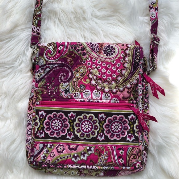 Vera Bradley Handbags - Vera Bradley medium/large crossbody bag 💼